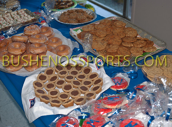 bushenosPreGame121011-060