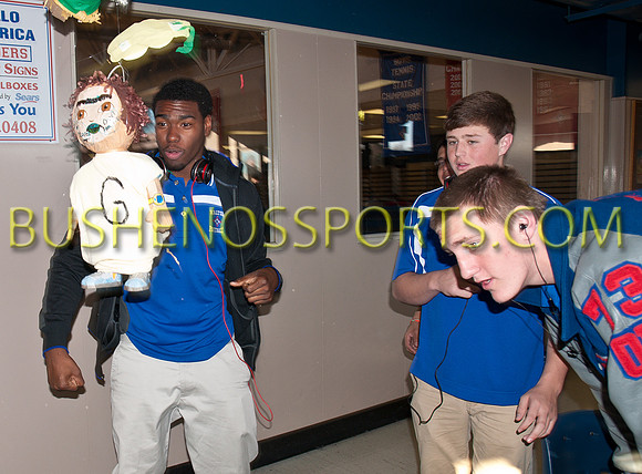 bushenosPreGame121011-077
